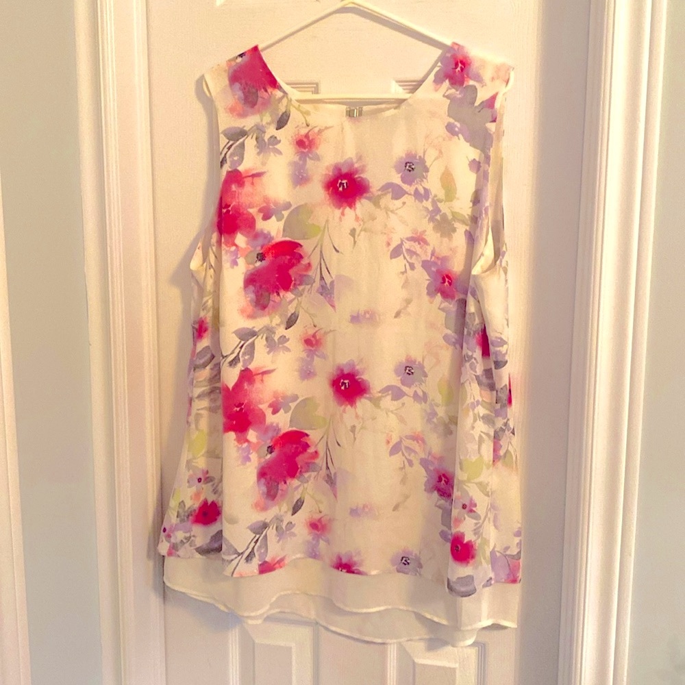 Sleeveless Floral Blouse-2X